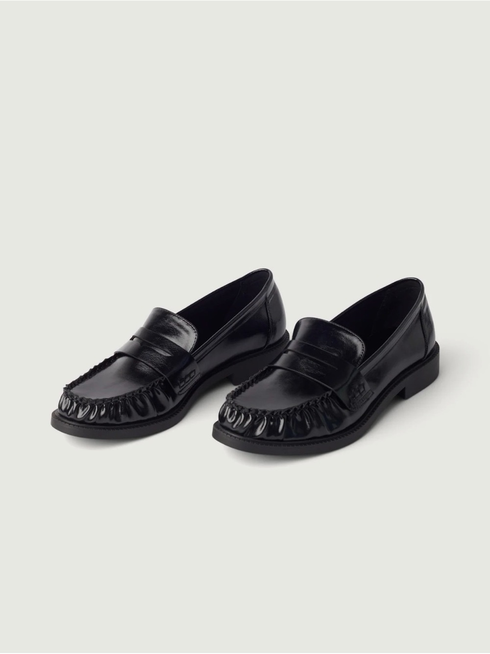 Oak & Fort Classic Black women’s Loafers